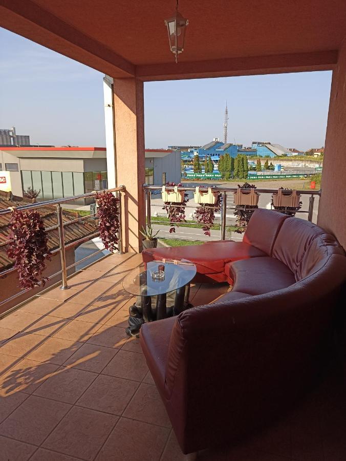 Royal Apartmani Bosanski Samac Dış mekan fotoğraf
